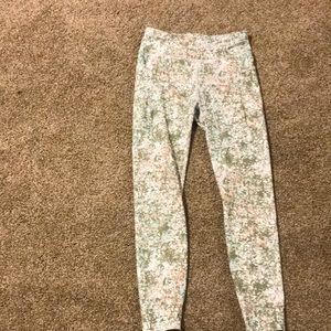 Avia Splatter Yoga Pants Girl’s Size 10/12